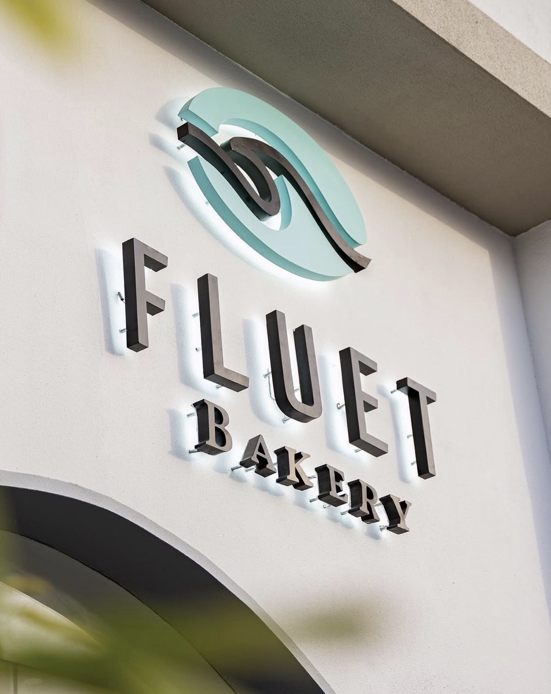 Storefront of Fluet Cafè & Bakery in Seeb
